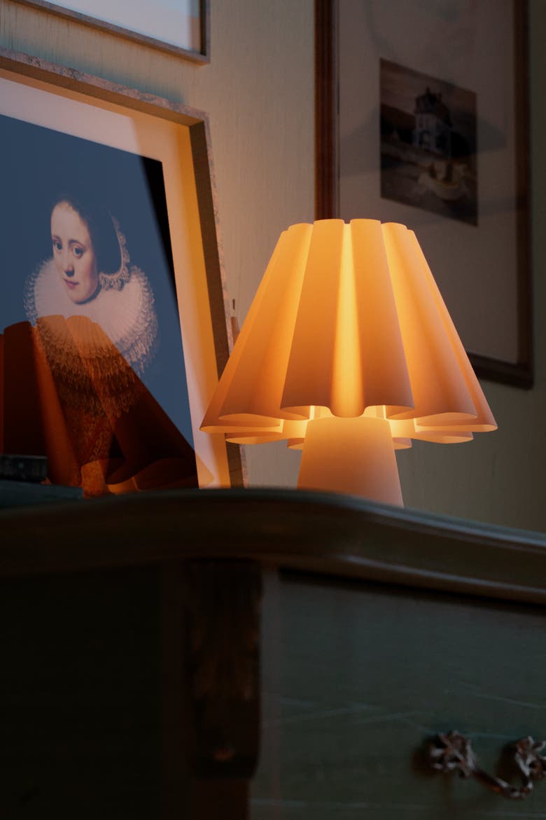 Ruff Lamp, Alternate, color, Eggshell