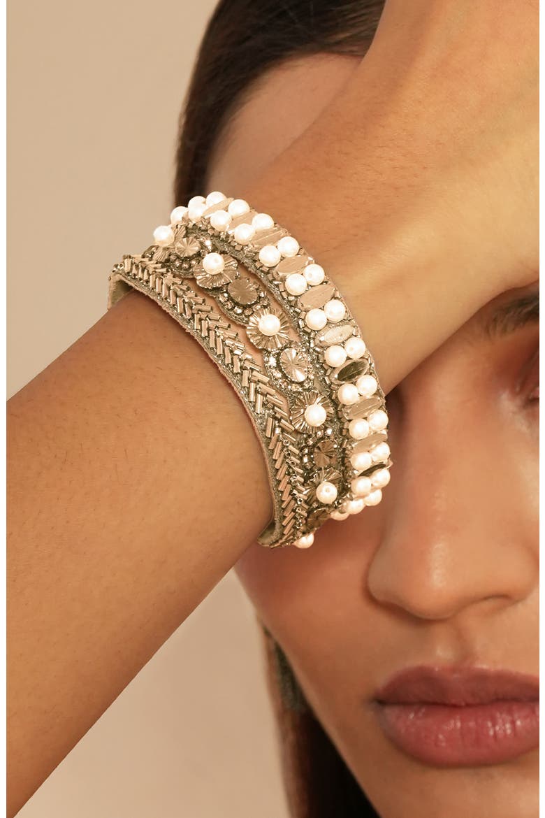 Ascancia Cuff Bracelet, Alternate, color, GOLD