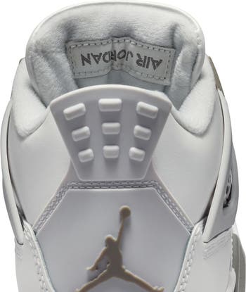 Kids' Jordan 4 Retro Basketball Sneaker