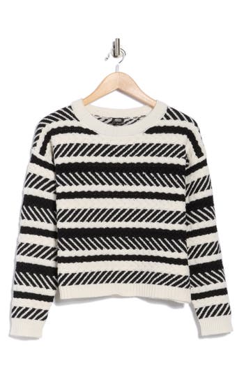 Bobeau Mixed Stitch Crew Sweater In Black