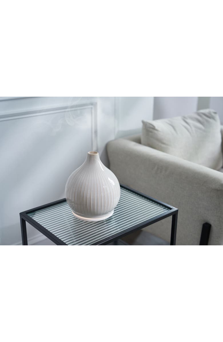 SERENE HOUSE Pistil White Ceramic Ultrasonic Diffuser, Alternate, color, White