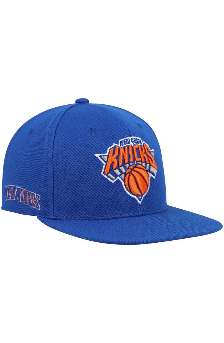 Mitchell & Ness Men's Mitchell & Ness Royal New York Knicks Core Side Snapback Hat, Main, color, 