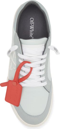 New Low Vulcanized Sneaker
