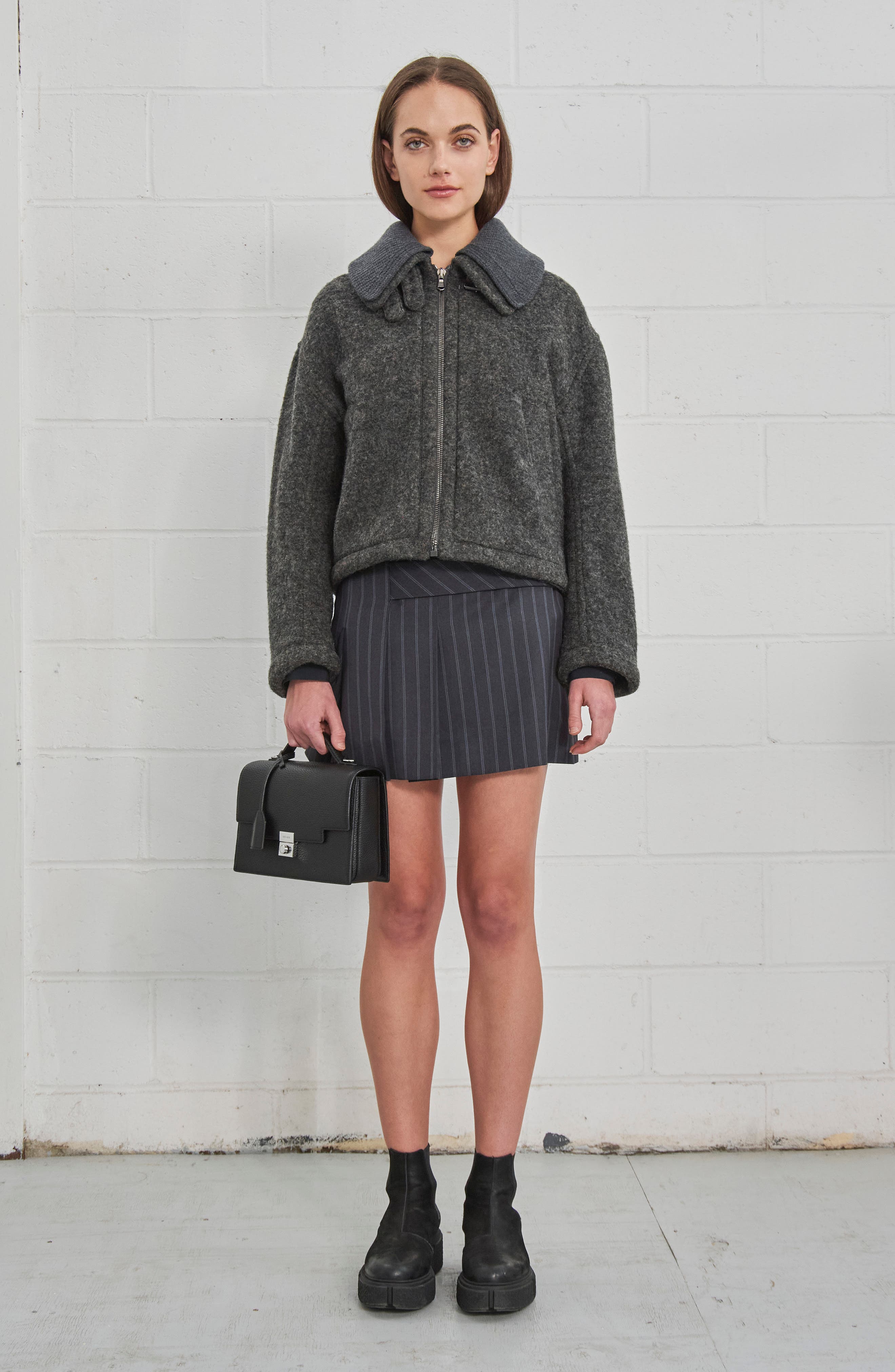 WE-AR4 The Retro Trunk Crossbody Bag, Alternate, color, Black