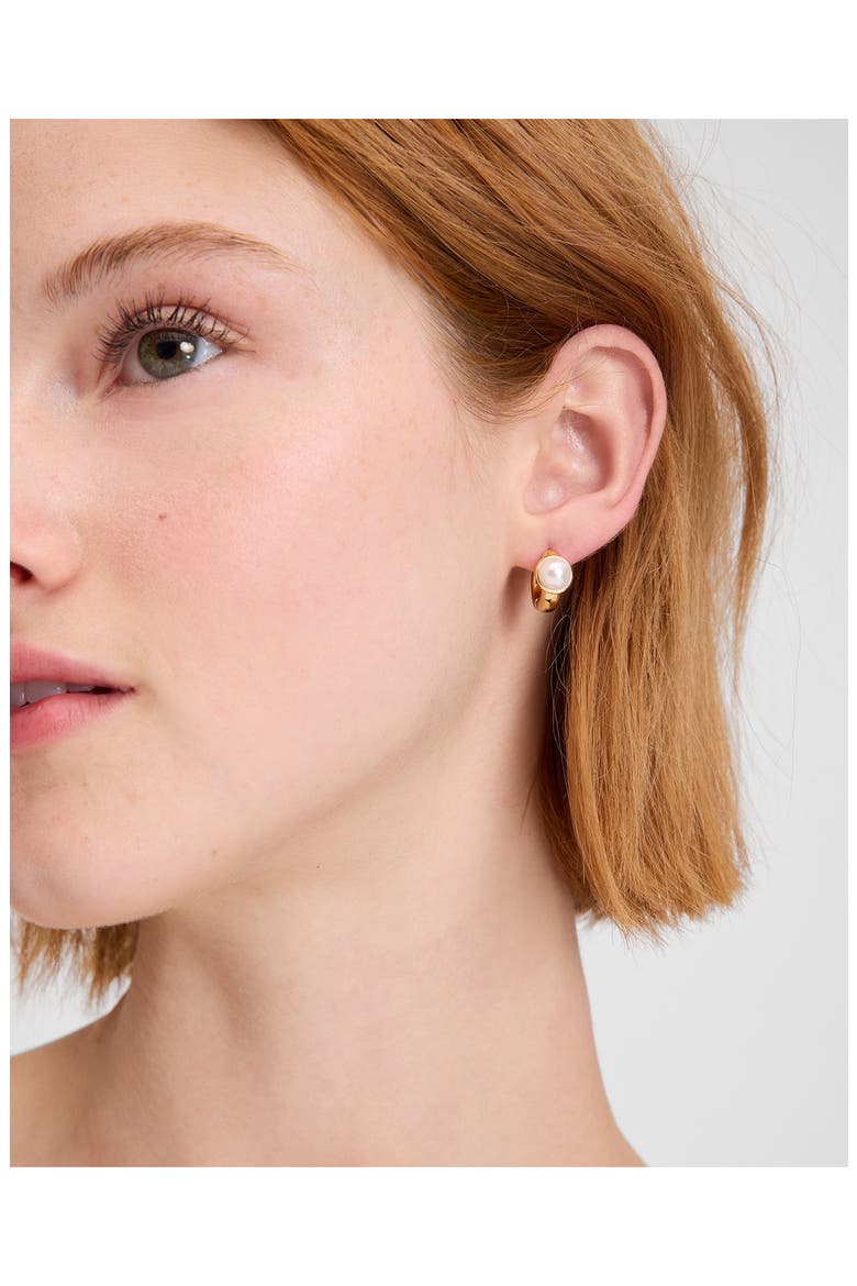 keep sparkling huggie hoop earrings, Alternate, color, CREAM/ GOLD