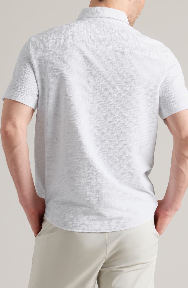 Commuter Seersucker Short Sleeve Button-Up Shirt