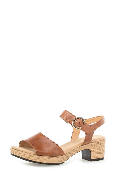 42.071 Sandal (Women)