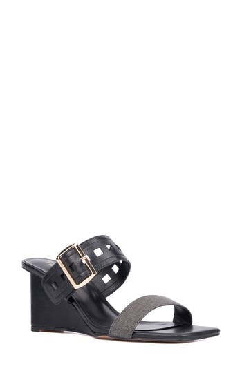 Torgeis Lea Wedge Sandal In Black