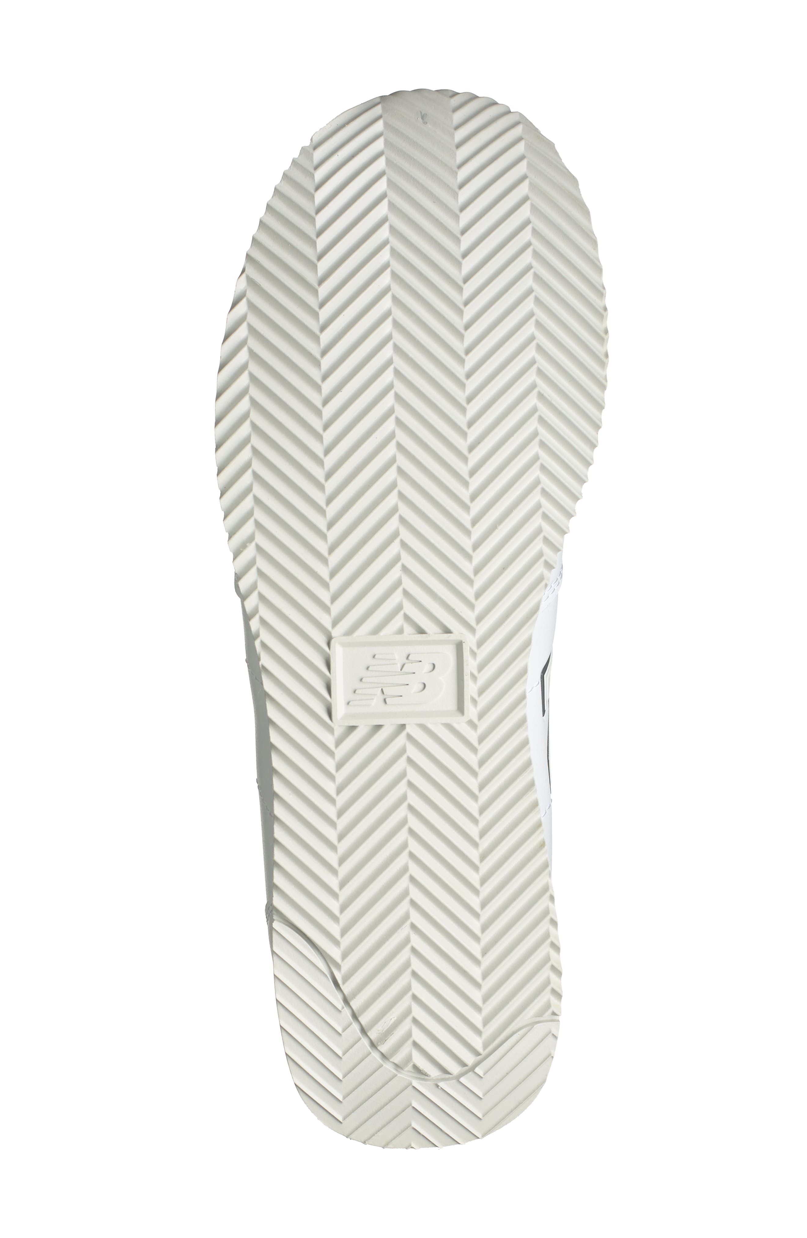 New Balance 720 Classic Running Shoe, Alternate, color, 