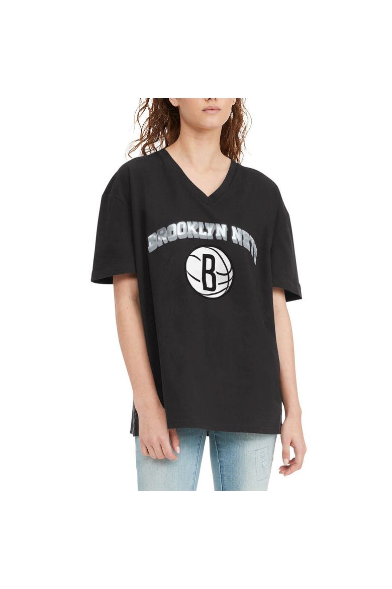 Women's Tommy Jeans Black Brooklyn Nets Ashley V-Neck T-Shirt, Main, color, Black