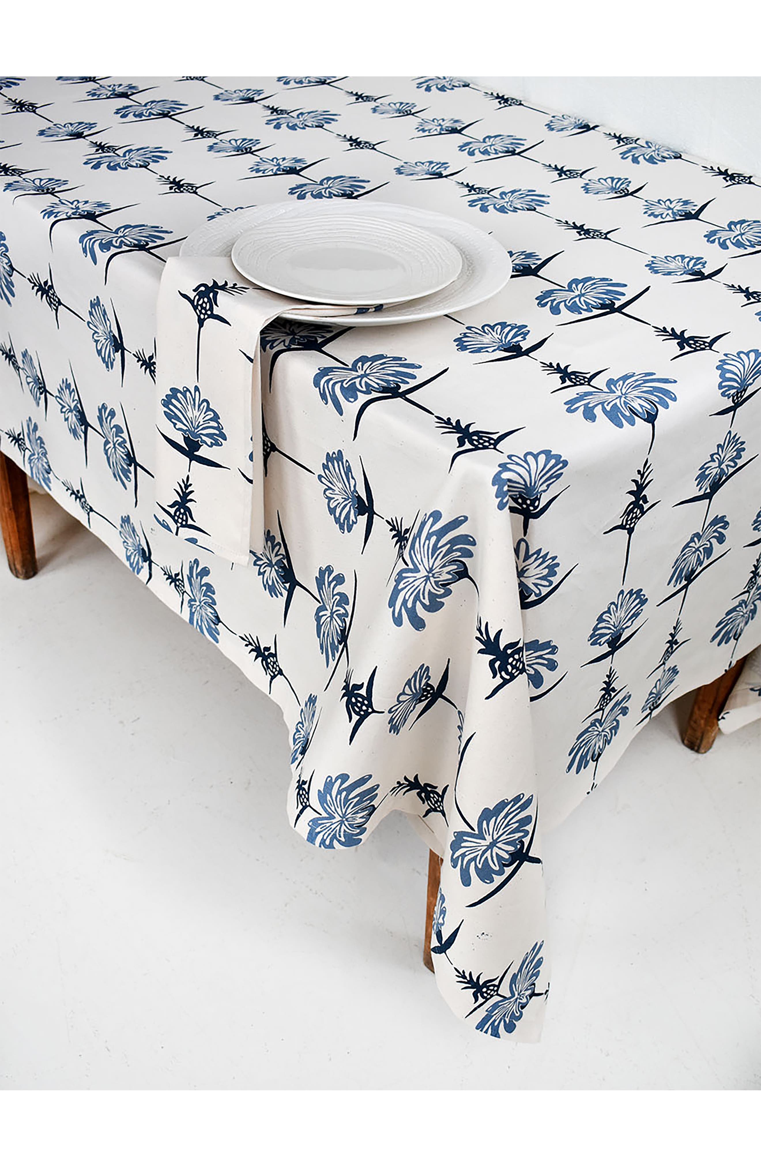 FRENCH HOME Tropical Garden Tablecloth