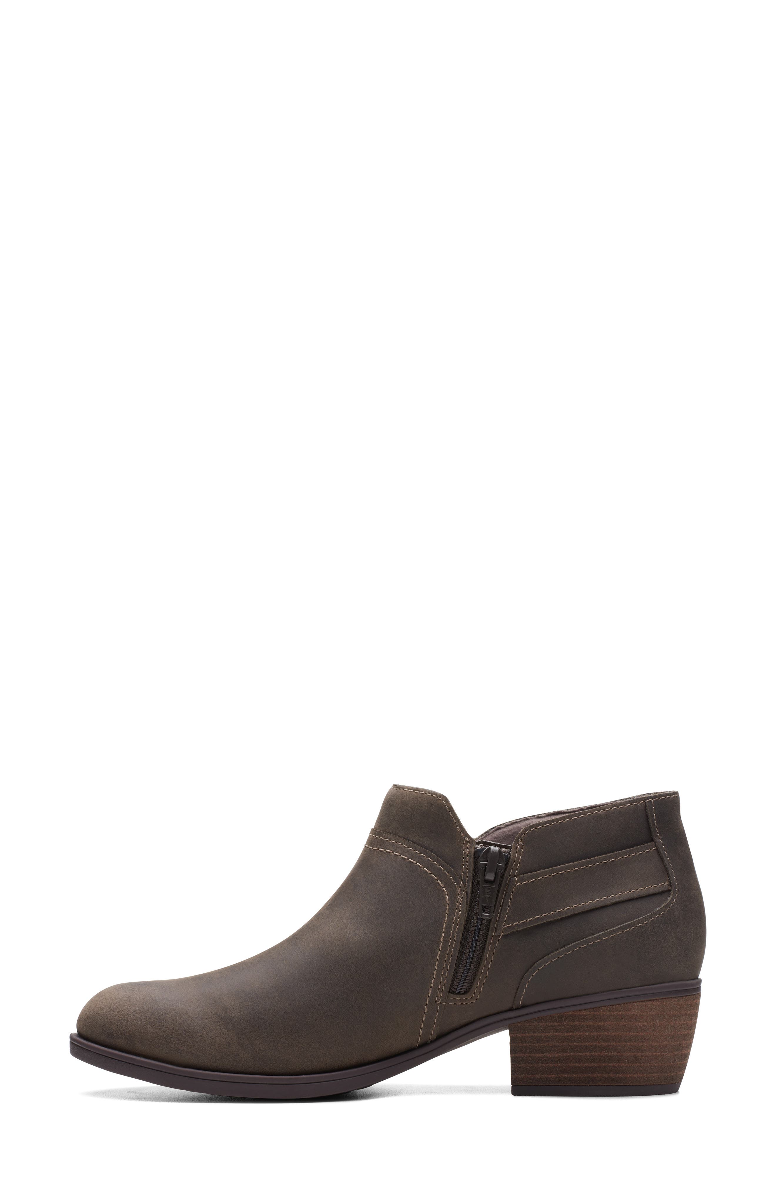 Clarks<sup>®</sup> Charlton Grace Ankle Boot, Alternate, color, Taupe Oily Lea