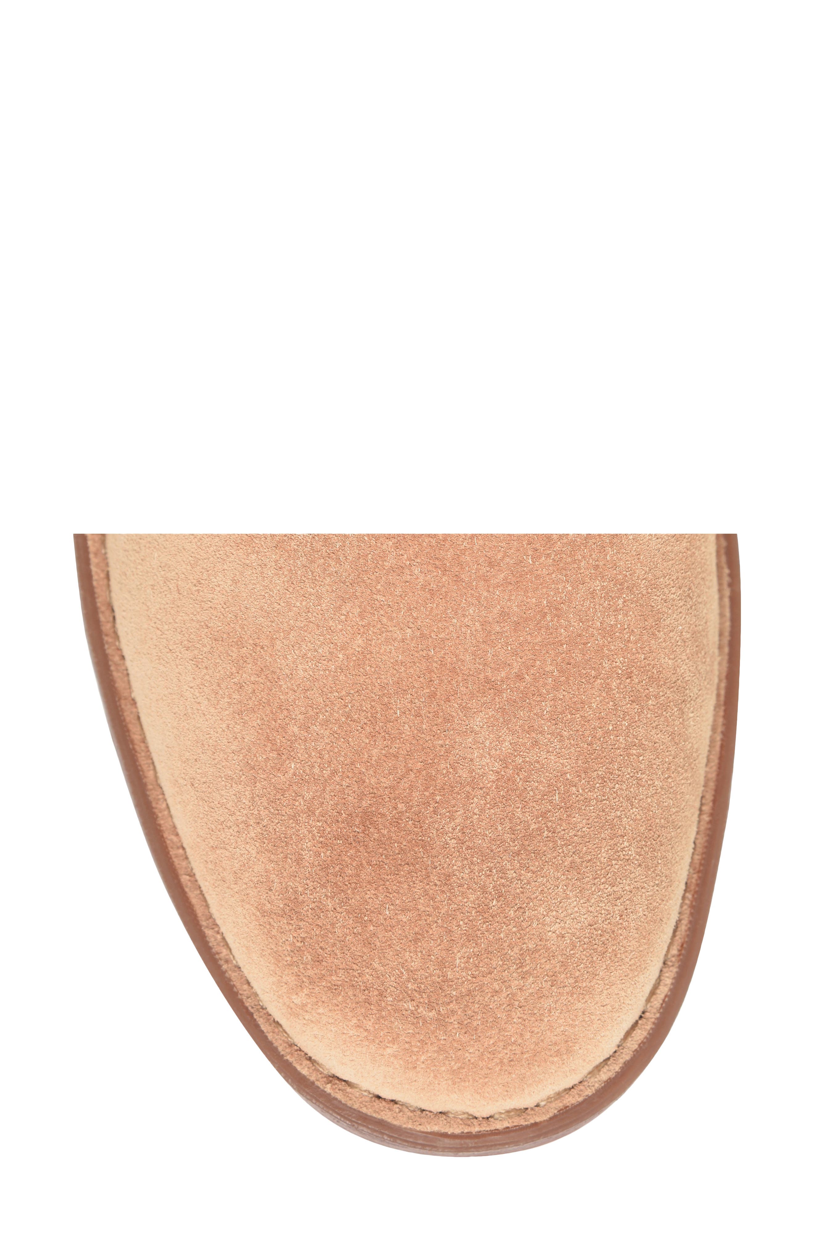 Børn Cici Chelsea Boot, Alternate, color, Natural Suede