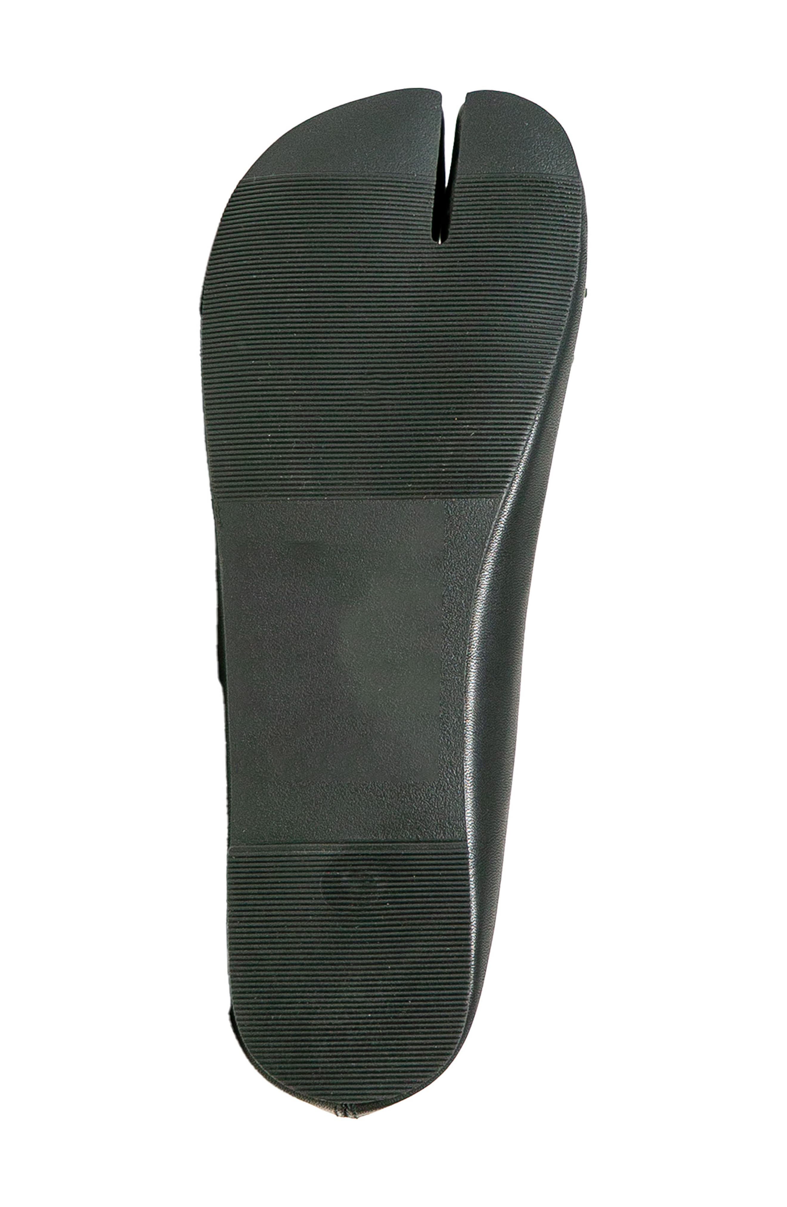 Saphira Split Toe Ballet Flat, Alternate, color, BLACK