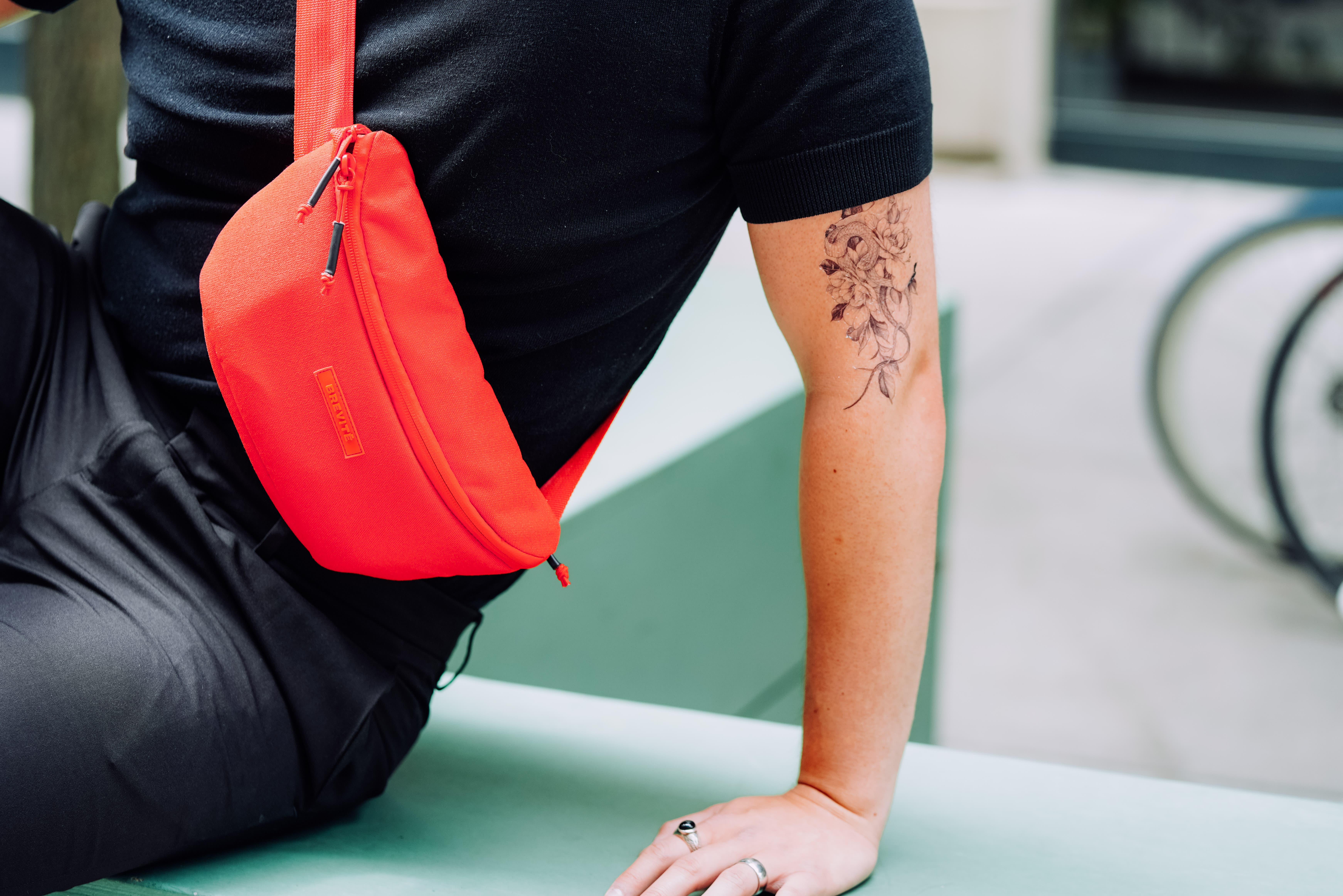 Brevite The Crossbody, Alternate, color, Poppy Red