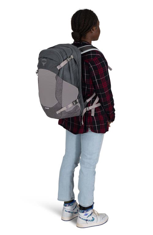 OSPREY OSPREY NEBULA 32-LITER BACKPACK