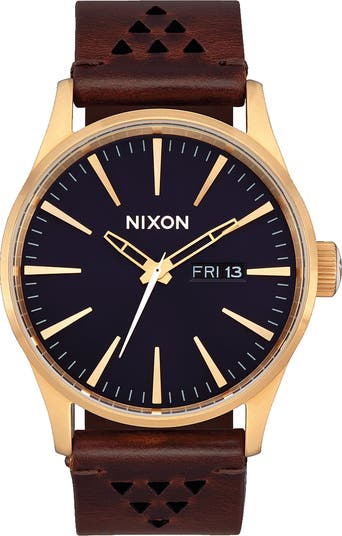 Nixon Sentry outlet Leather Watch 42mm