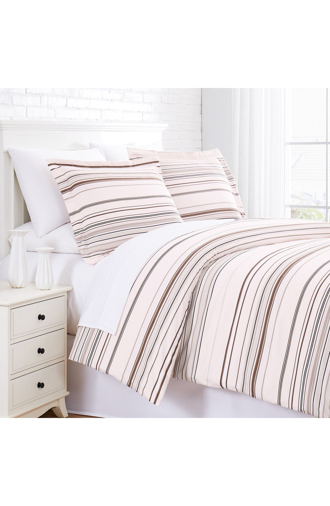 SOUTHSHORE FINE LINENS Stripe Collection - Luxury Premium Oversized Comforter Set