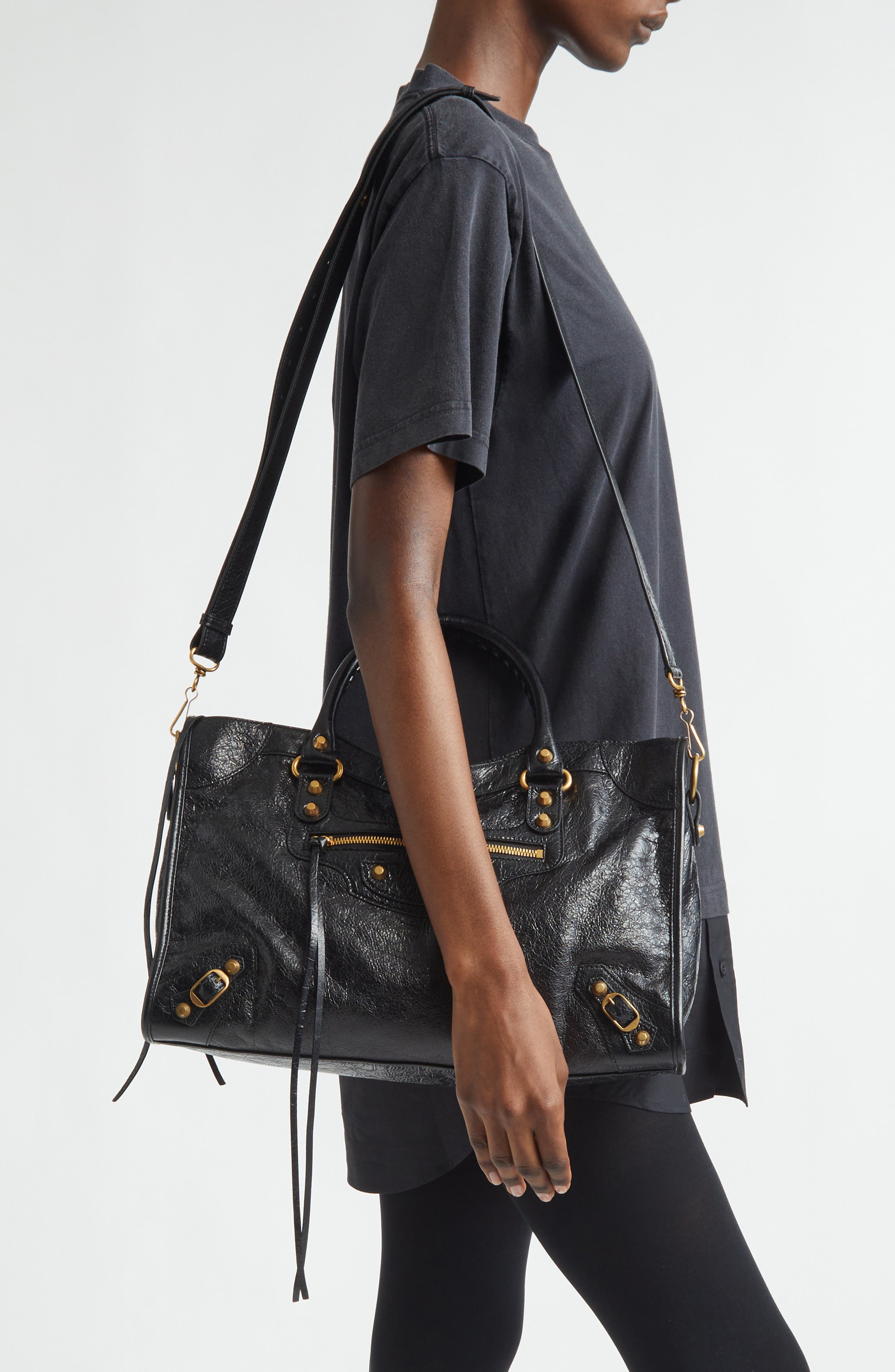 Balenciaga Medium Le City Crinkled Leather Tote, Alternate, color, 1000 Black