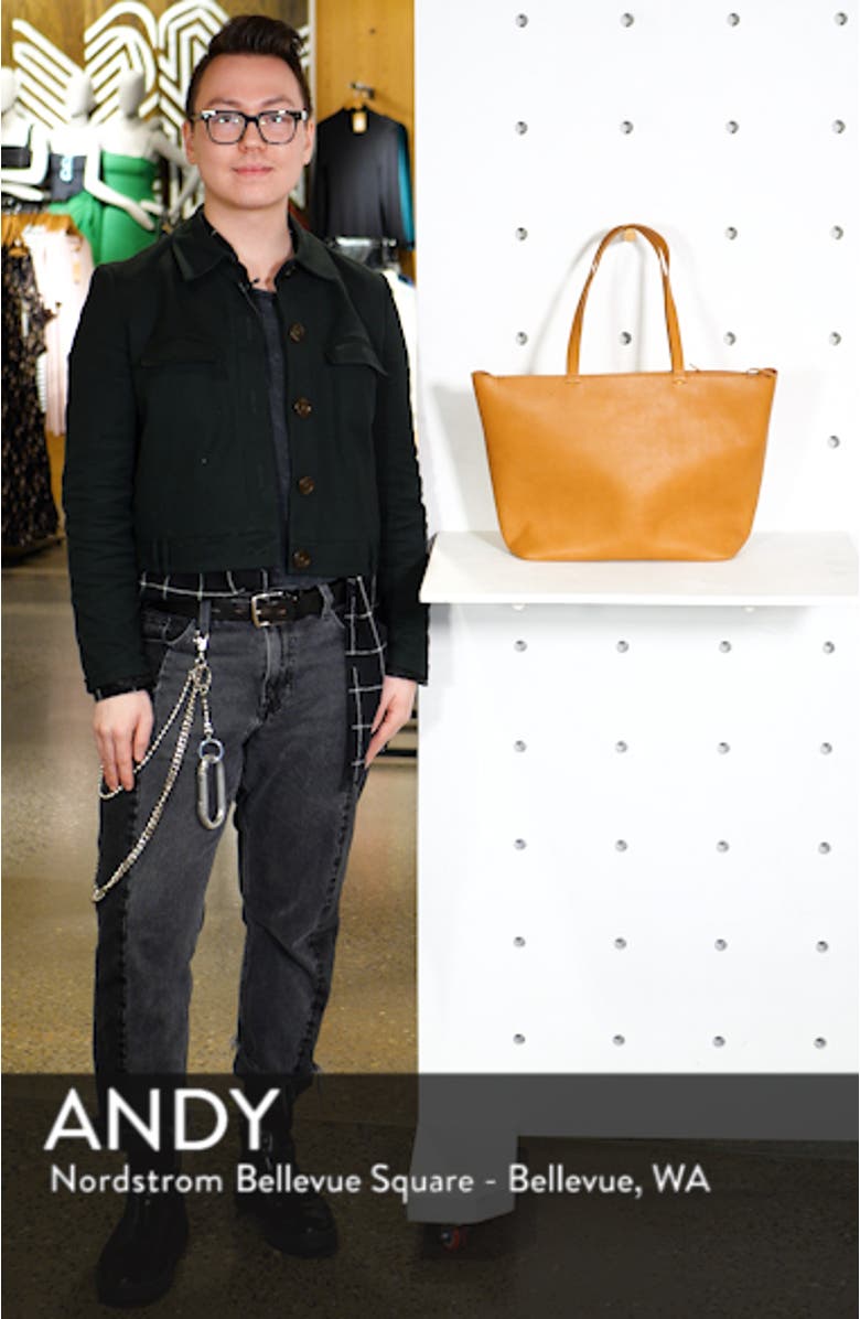 The Abroad Tote Bag, sales video thumbnail