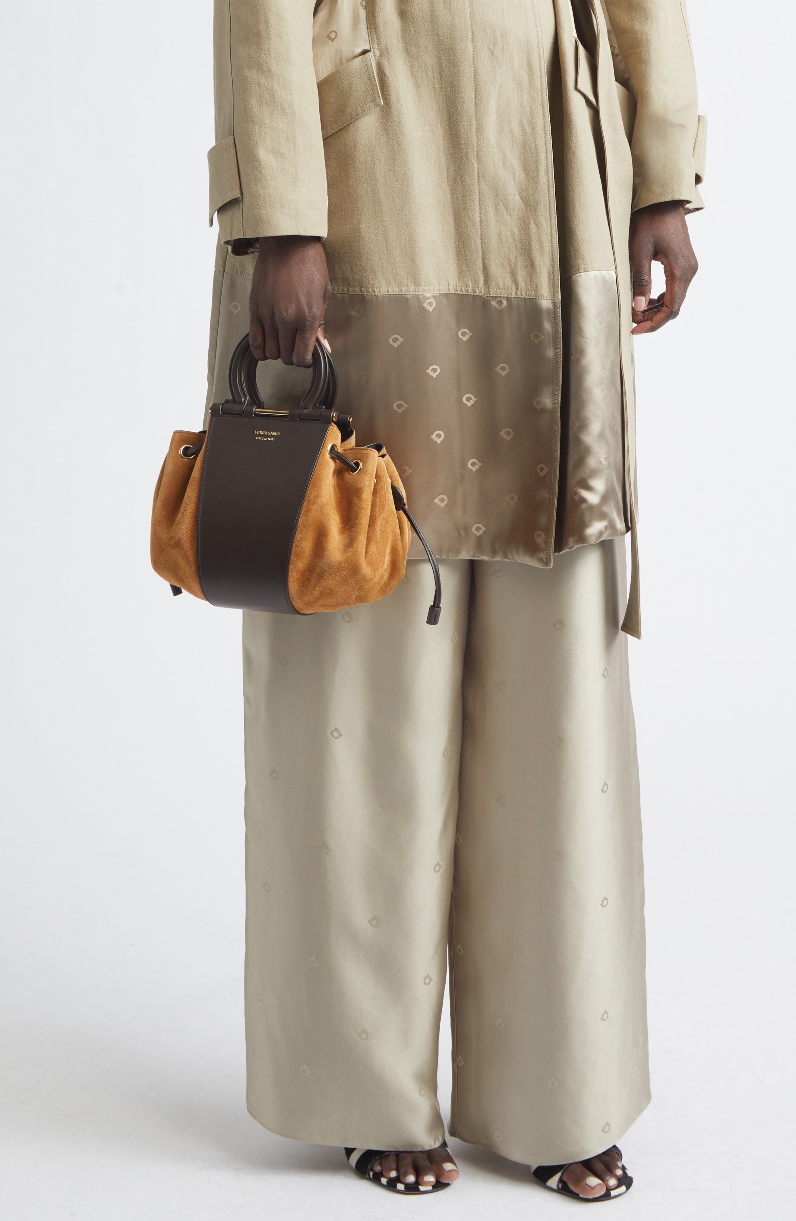 FERRAGAMO Hug Leather & Suede Bucket Bag, Alternate, color, Naturale 6 Testa Di Moro
