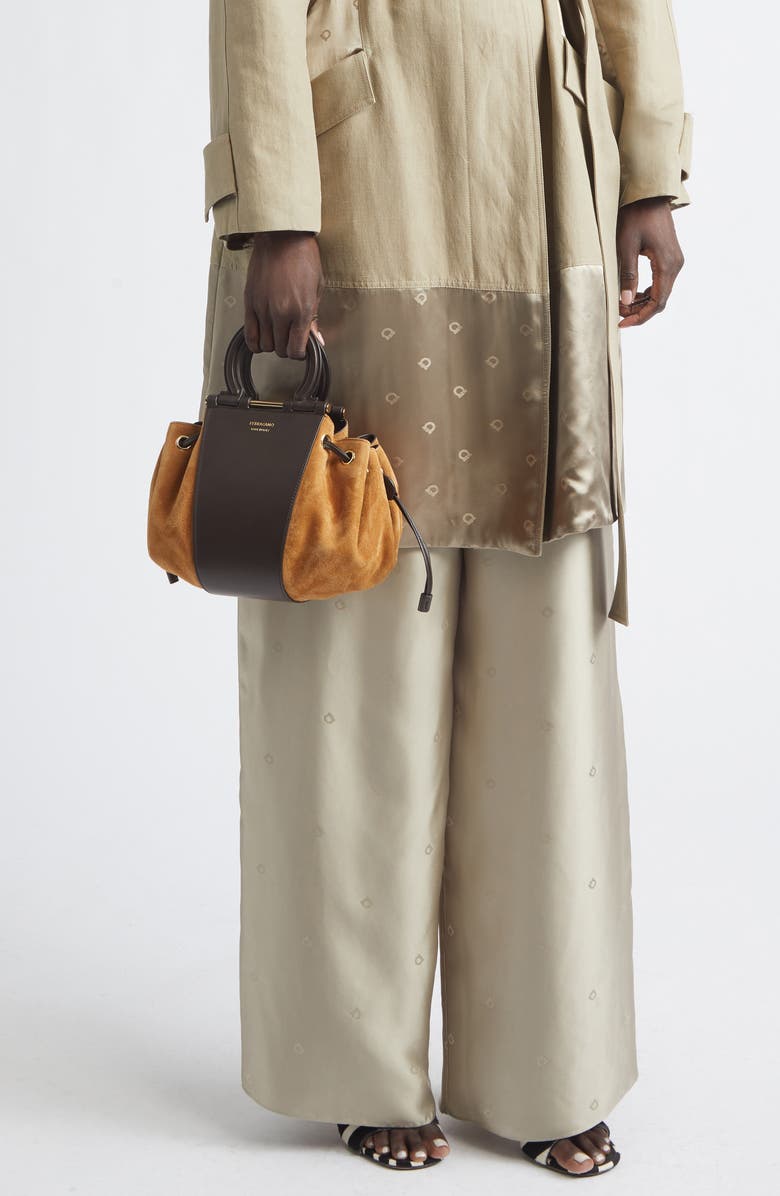 FERRAGAMO Hug Leather & Suede Bucket Bag, Alternate, color, Naturale 6 Testa Di Moro
