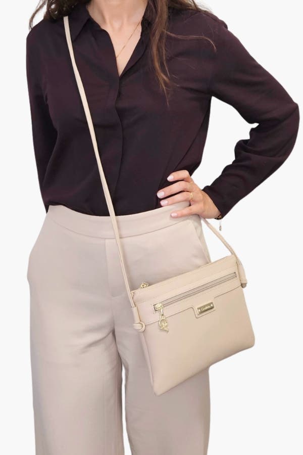 La Vie 593 Crossbody Bag, Alternate, color, Beige