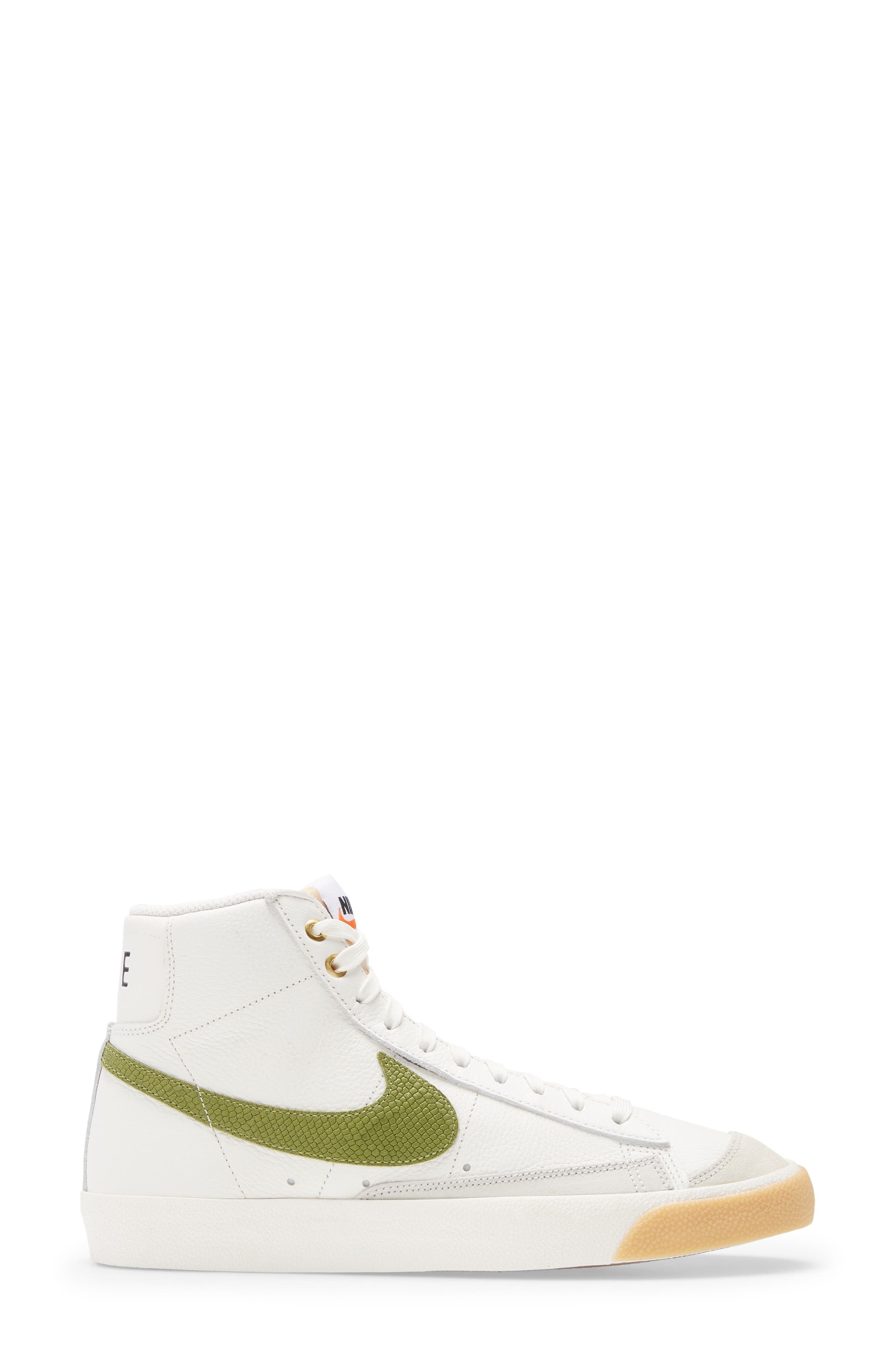 Nike Blazer Mid '77 Vintage Sneaker, Alternate, color, 