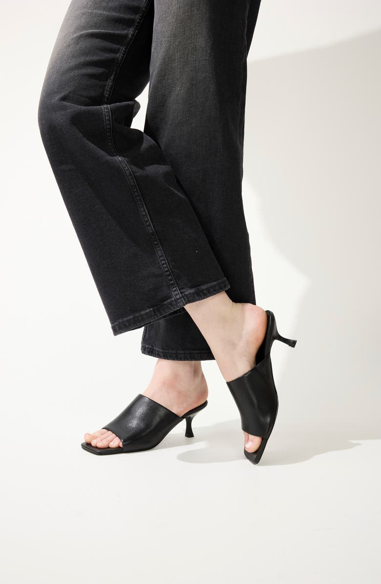 Yosi Samra Wren Sandal, Alternate, color, Black