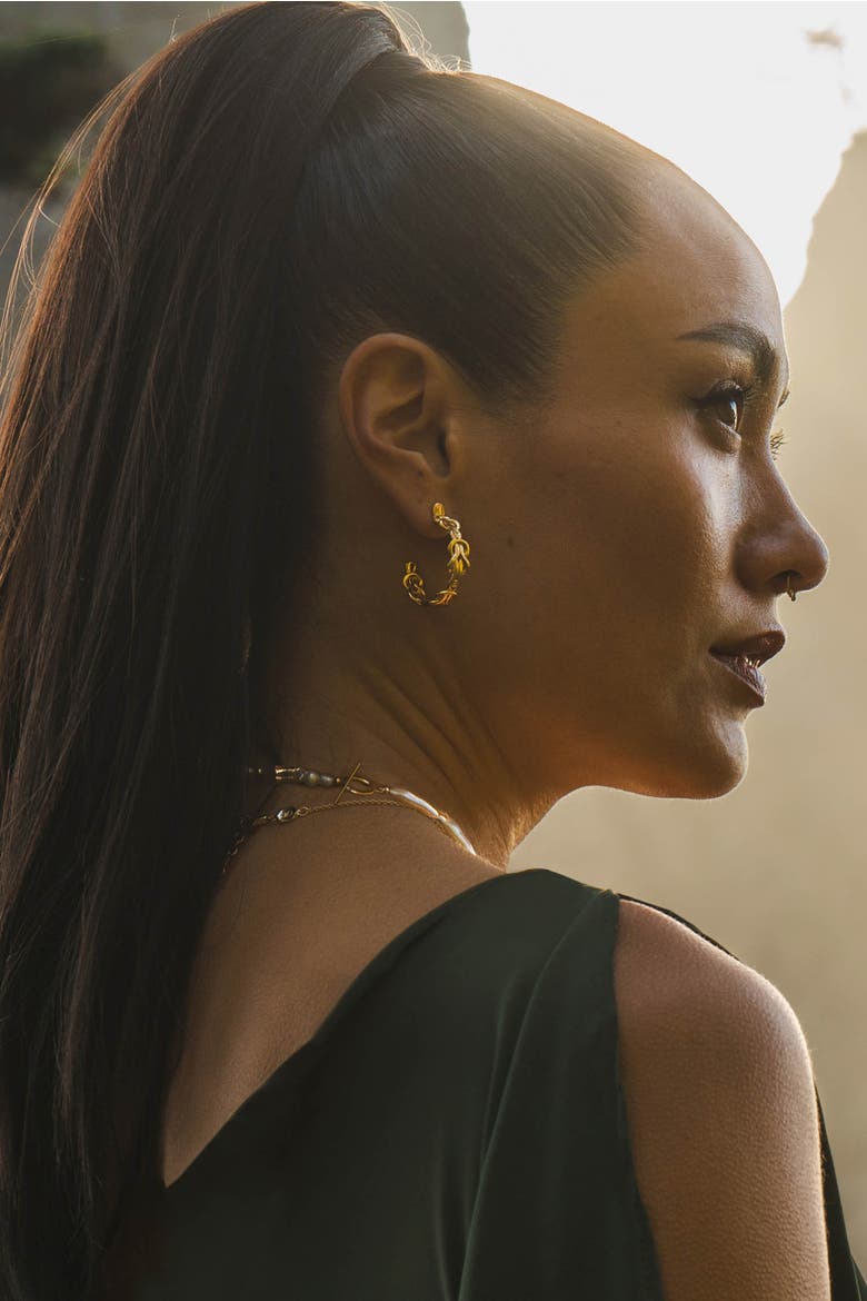 Hera Hoops, Alternate, color, Gold