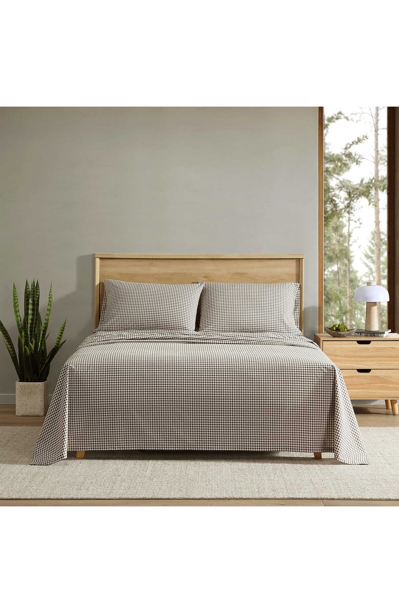 Eddie Bauer Harrison Houndstooth Cotton Percale Sheet Set, Alternate, color, Olive Multi