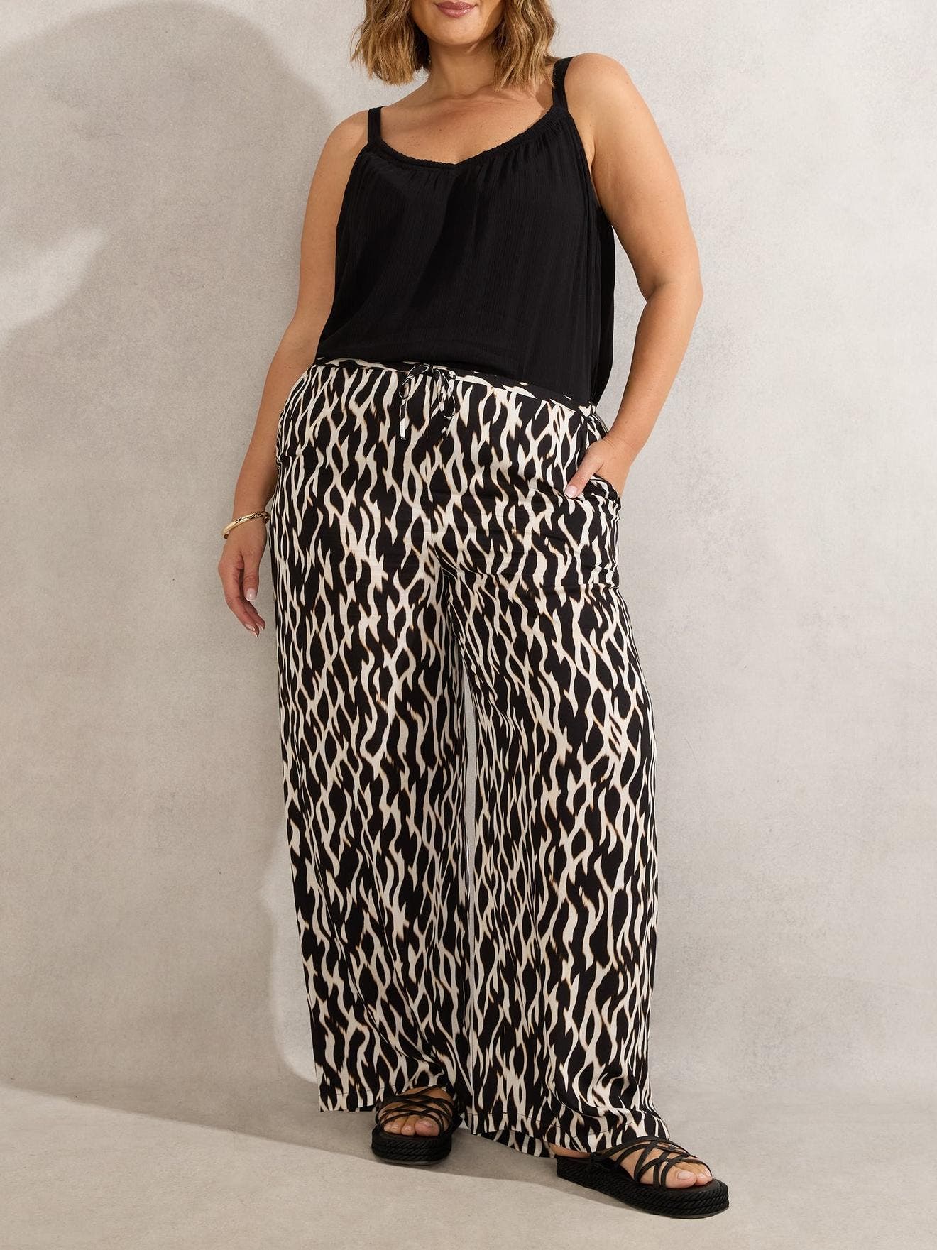 Drawstring Waist Wide Leg Pants - image 3