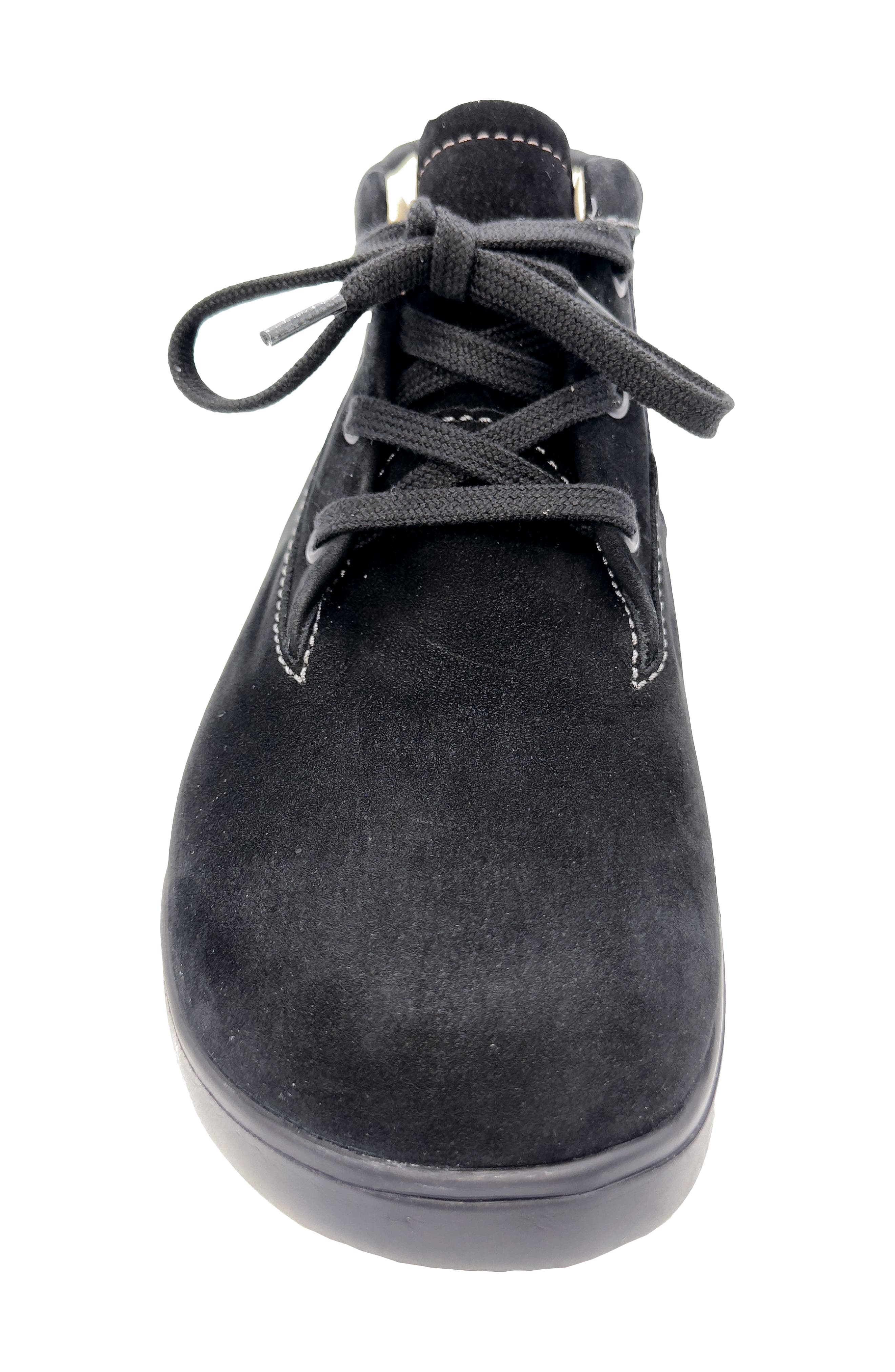 Finn Comfort Spa Chukka Sneaker, Alternate, color, Black