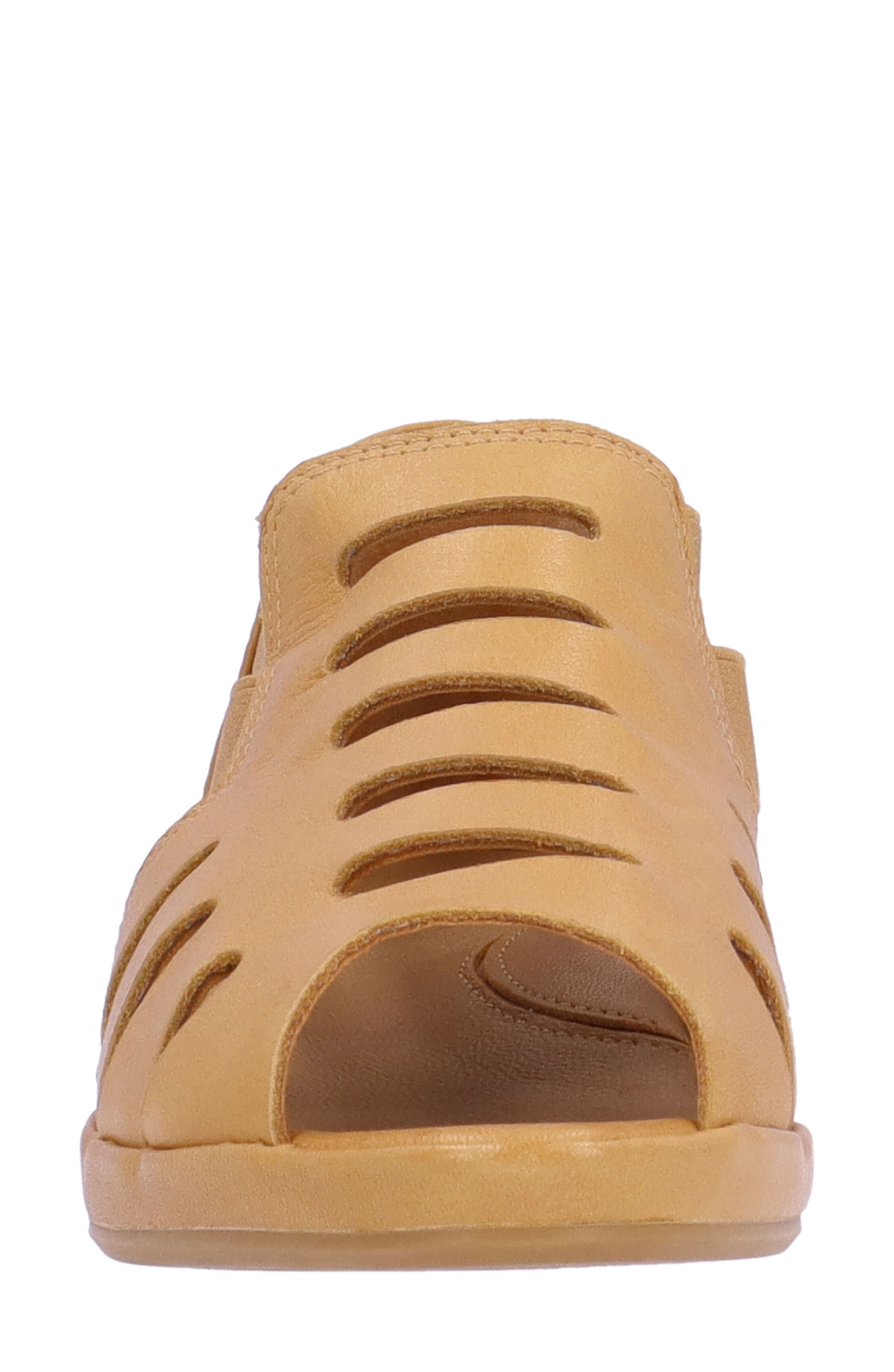 Bayla Wedge Sandal, Alternate, color, LIONESS