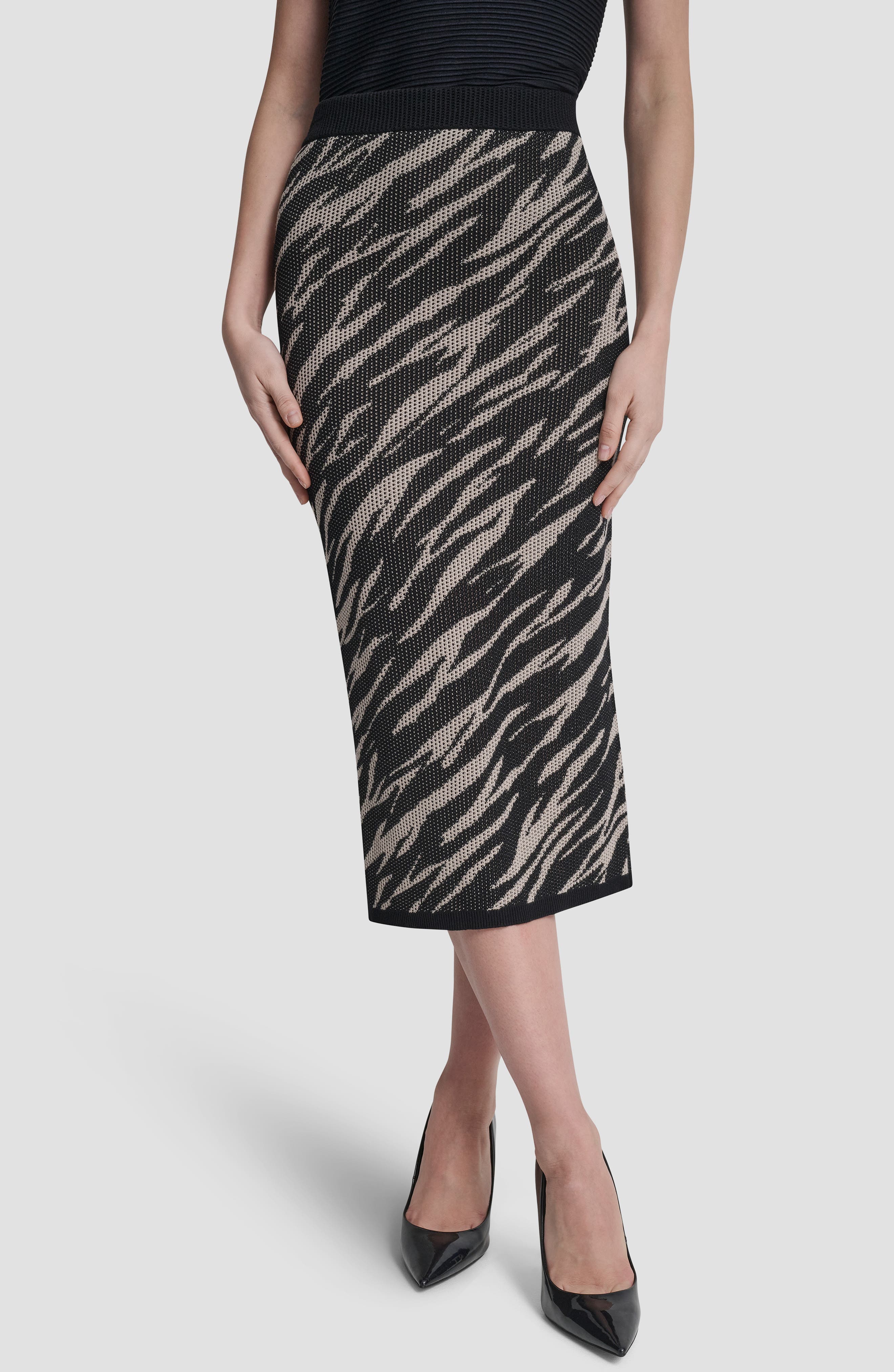 Zebra Jacquard Stitch Pencil Skirt