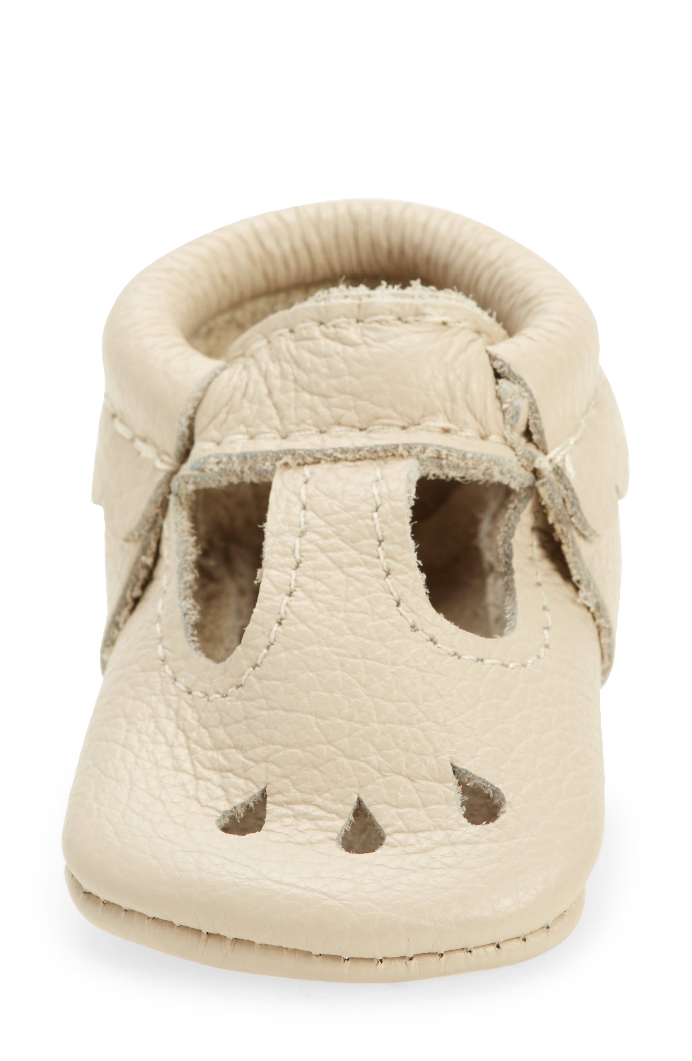 Freshly Picked Mary Jane Crib Shoe, Alternate, color, 