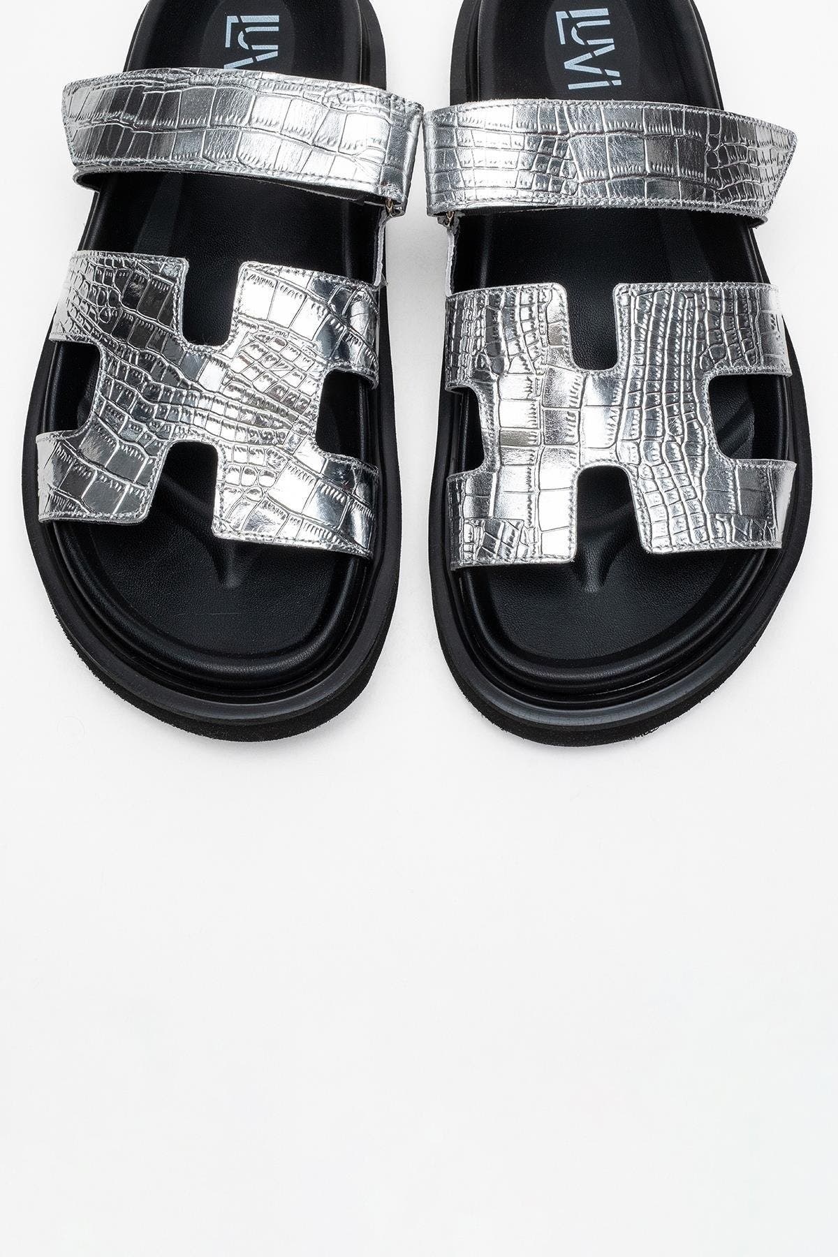Loana Leather Slide Sandal, Alternate, color, Silver Leather