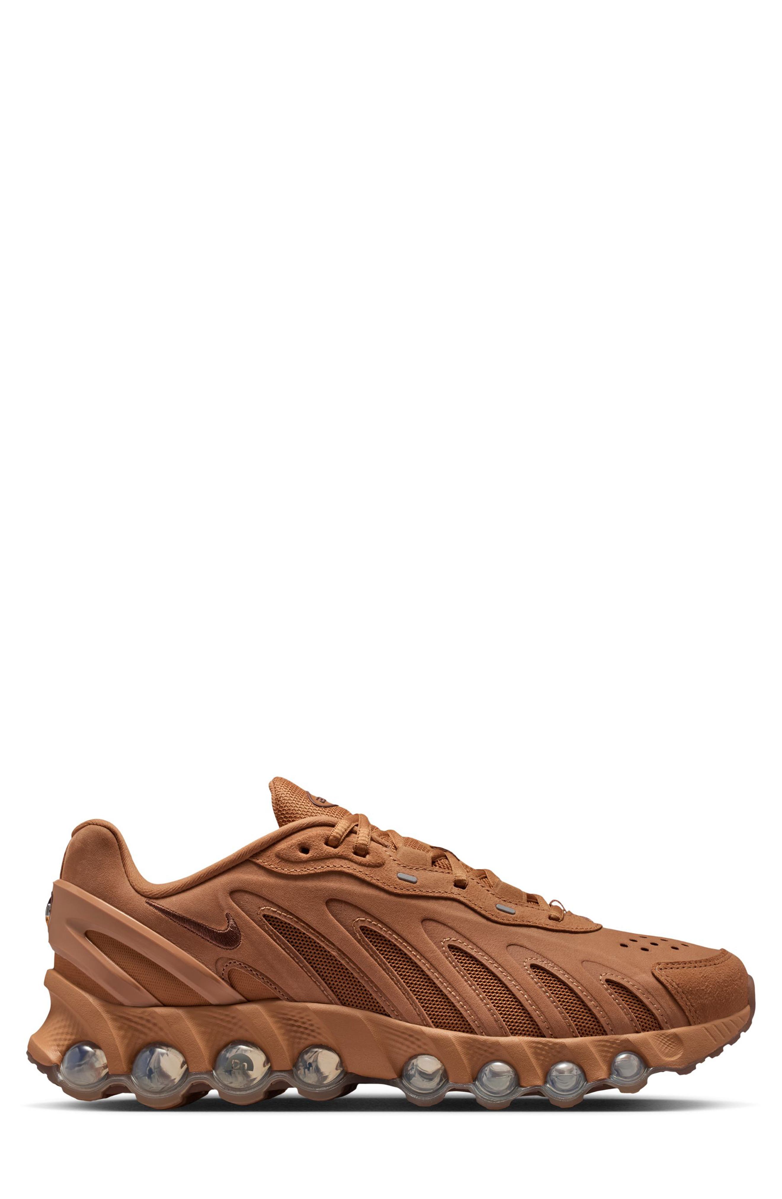 Air Max DN8 Sneaker - image 2