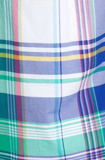 Men's Classic Fit Plaid Short Sleeve Button-Down Shirt