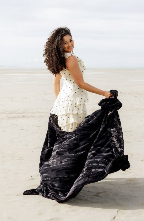 Sorbet Black Blanket