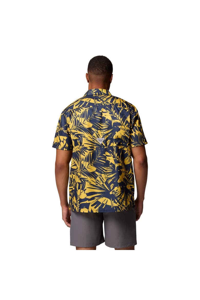 Men's Columbia Navy Michigan Wolverines Super Slack Tide Omni-Wick Button-Up Shirt, Alternate, color, Navy