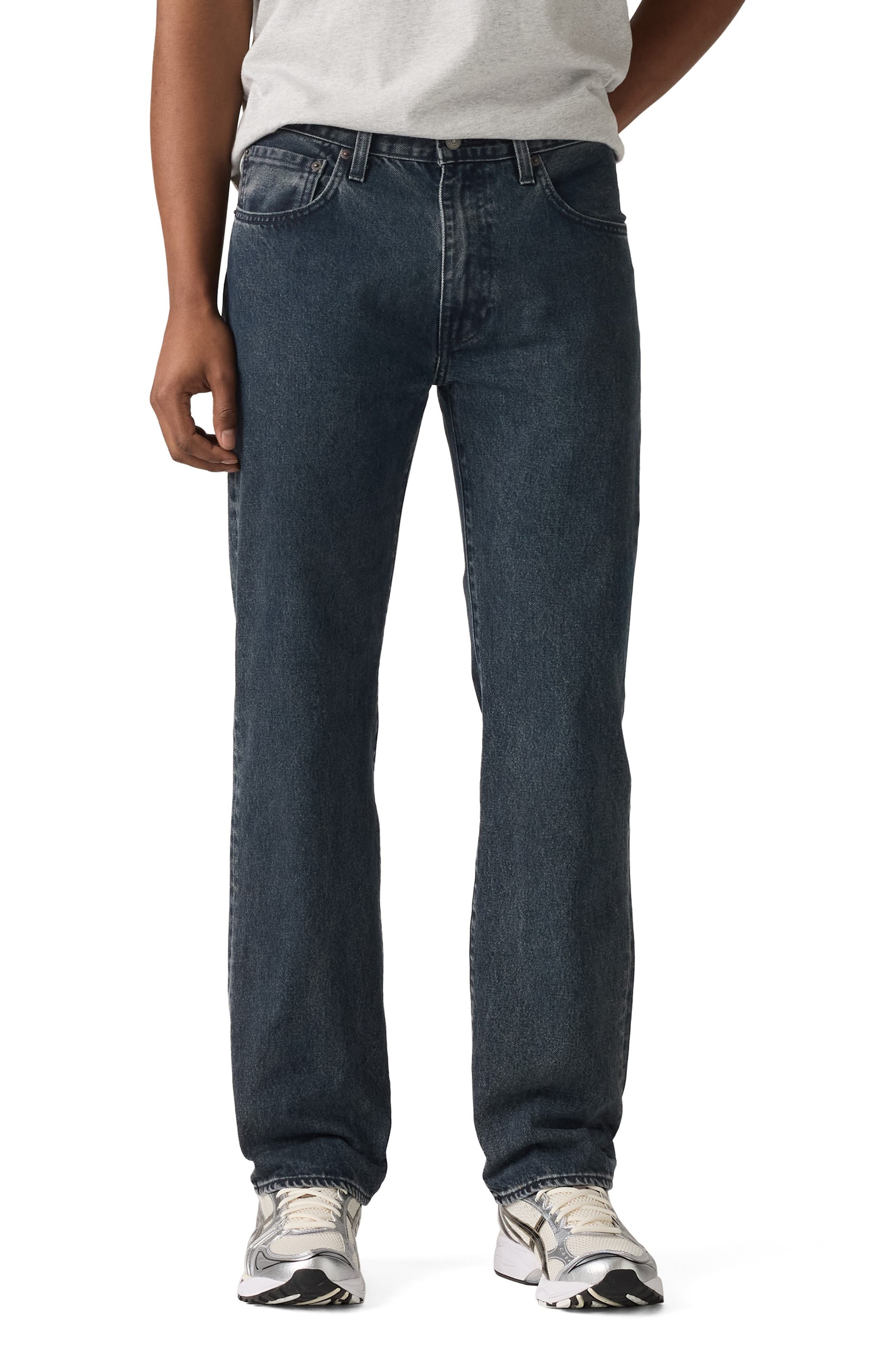 555 Relaxed Straight Leg Jeans