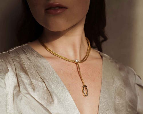 Zarux Modern Pearl Choker In Gold