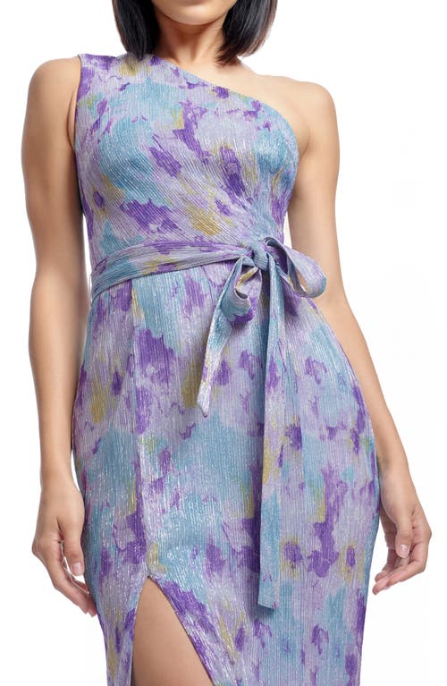 DRESS THE POPULATION DRESS THE POPULATION BELLA METALLIC FLORAL PLISSÉ ONE-SHOULDER GOWN