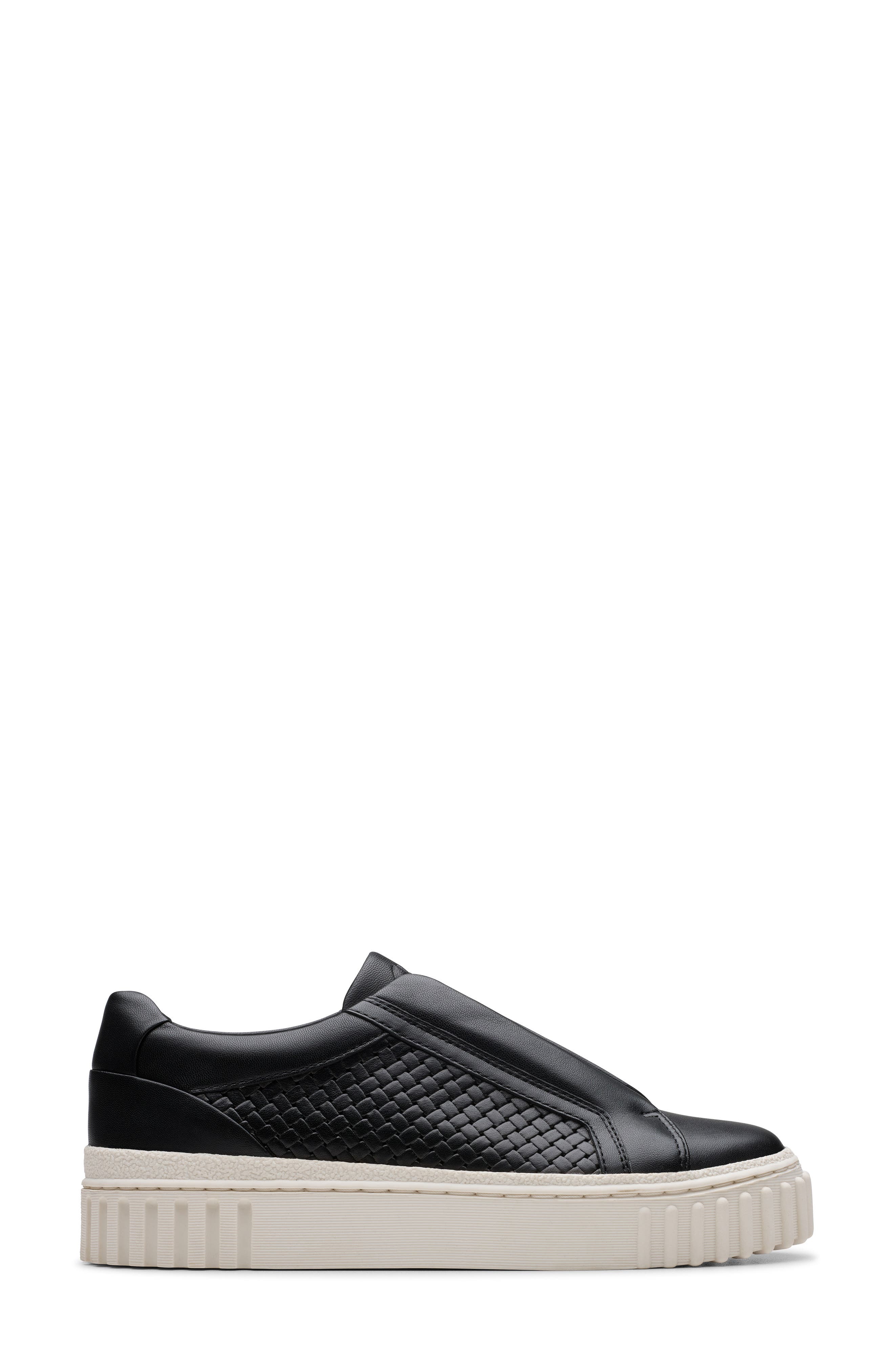 Clarks<sup>®</sup> Mayhill Bay Platform Sneaker, Alternate, color, Black Leather