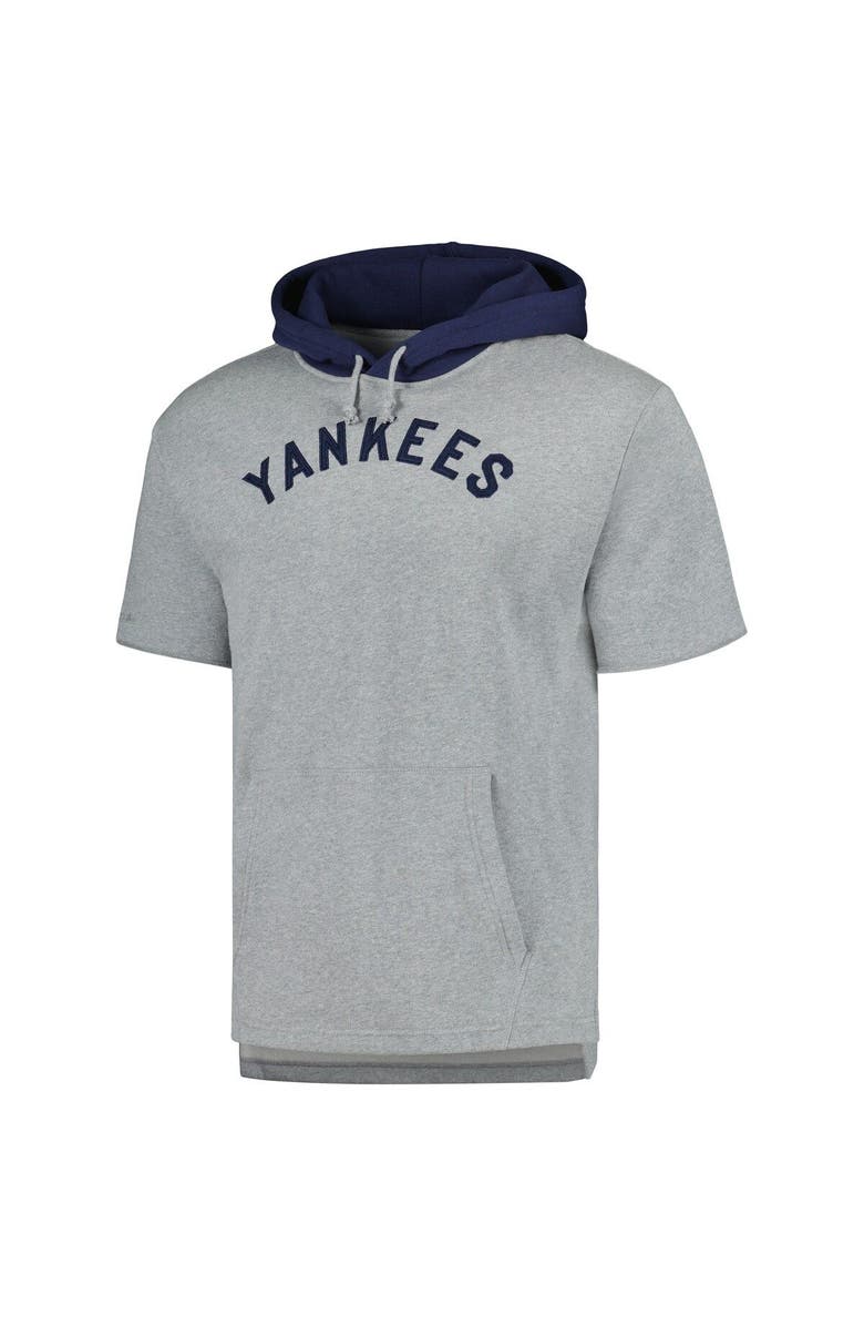 Mitchell & Ness Men's Mitchell & Ness Heather Gray New York Yankees Postgame Short Sleeve Pullover Hoodie, Alternate, color, 