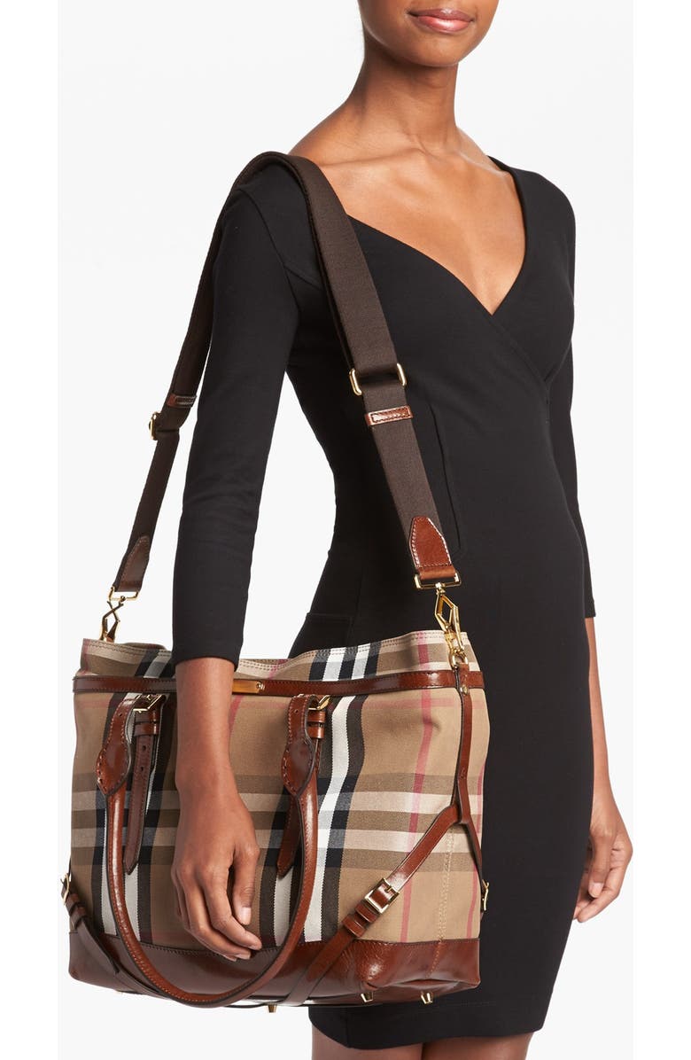 Burberry , Alternate, color,