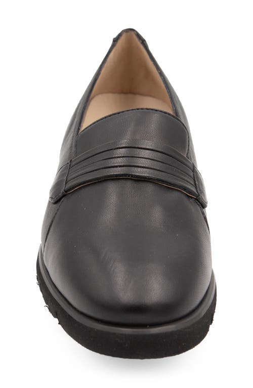 Amalfi By Rangoni Embrezza Wedge Loafer In Black Parmasoft