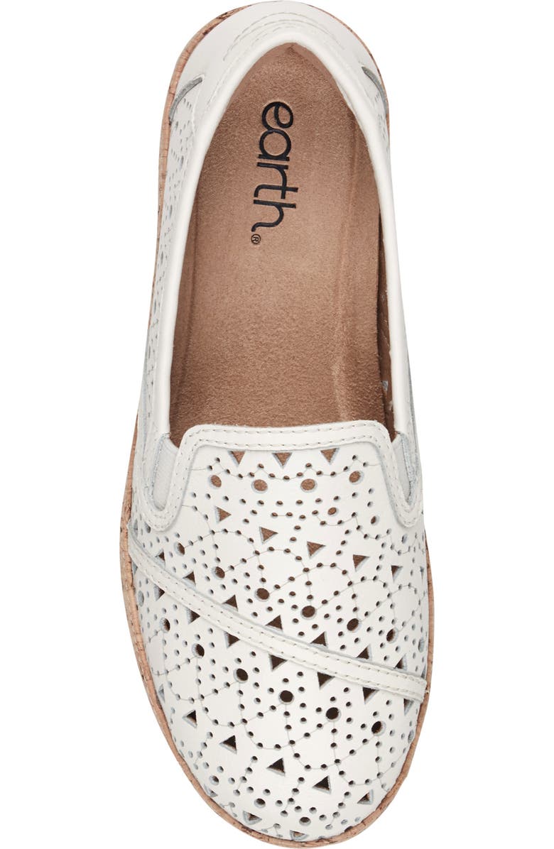 Earth<sup>®</sup> Tomlyn Perforated Loafer, Alternate, color, White