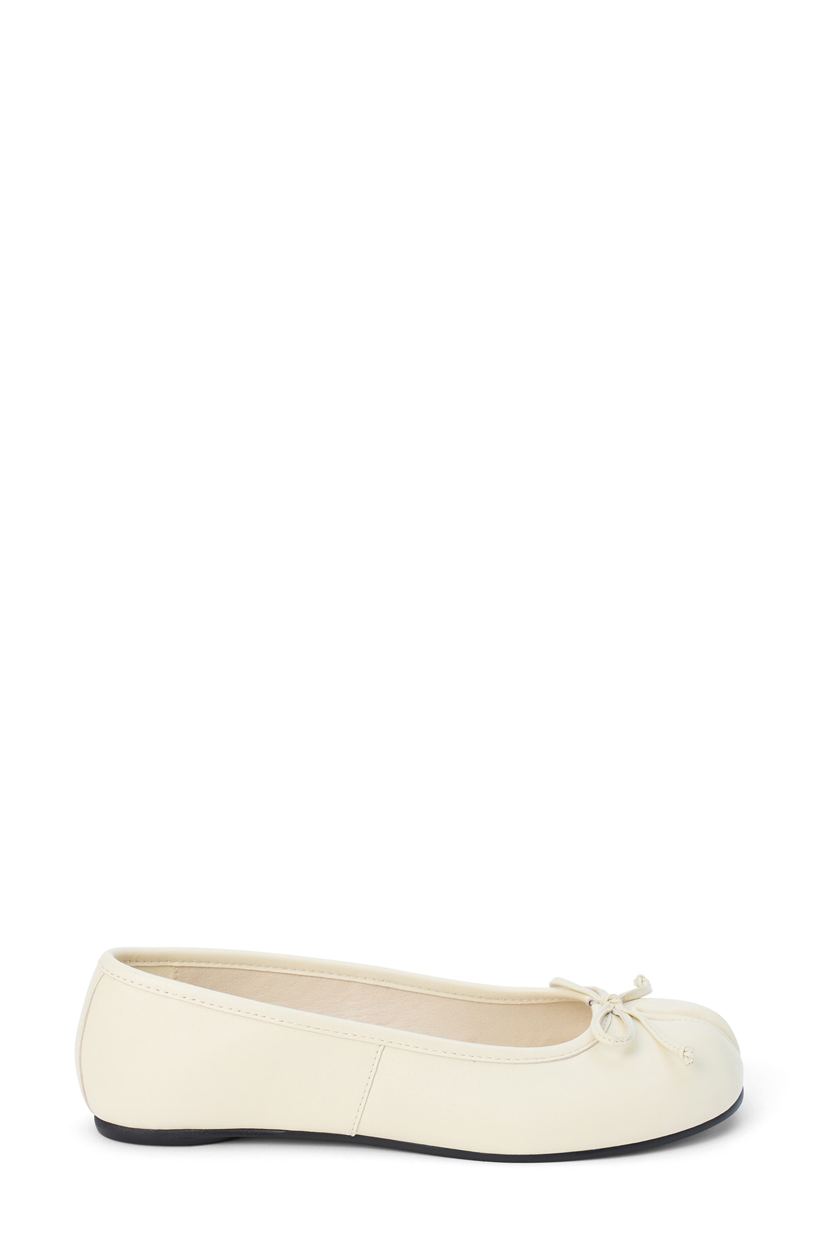 Matisse Mason Chelsea Boot, Alternate, color, Ivory
